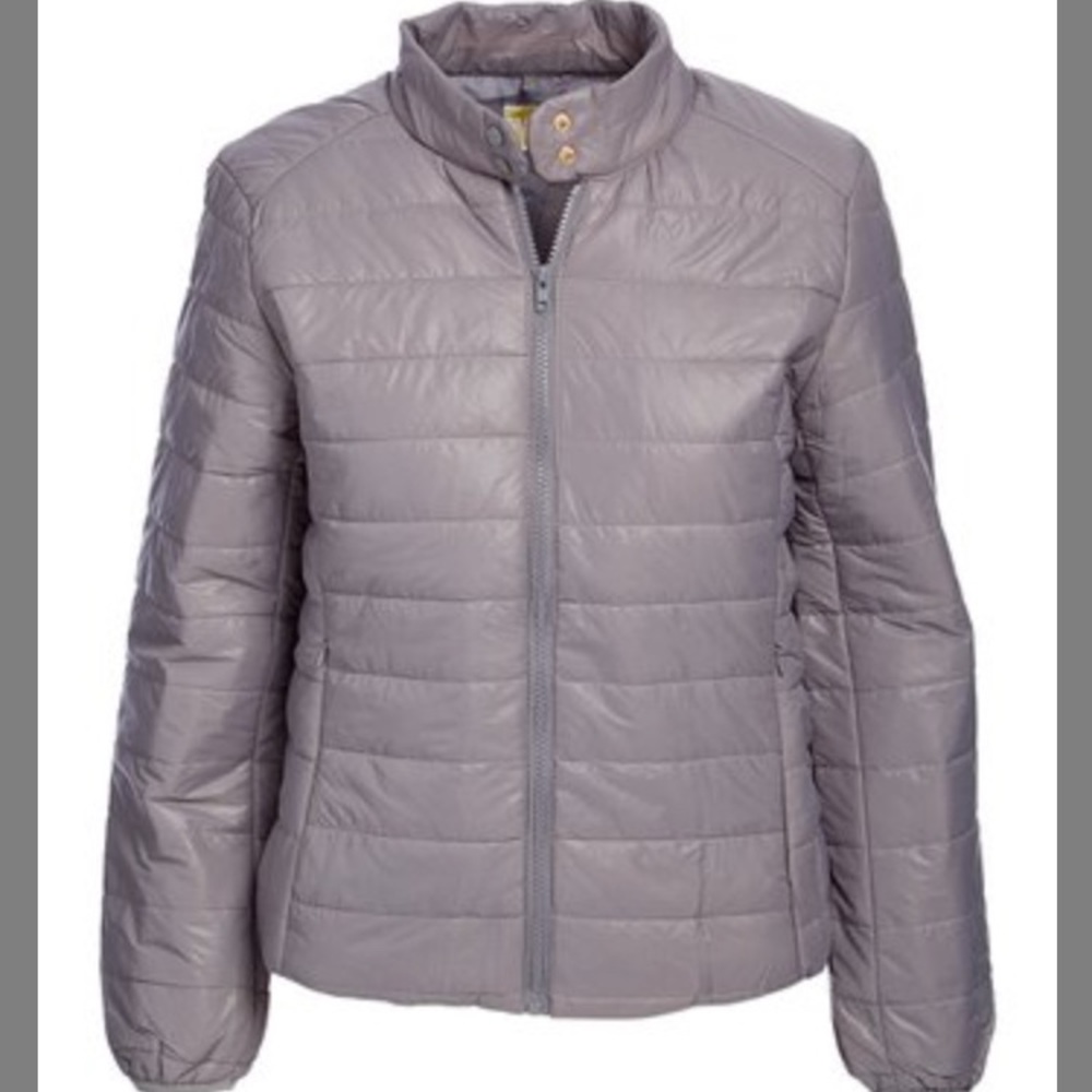 Lightweight fitted gray puffer jacket